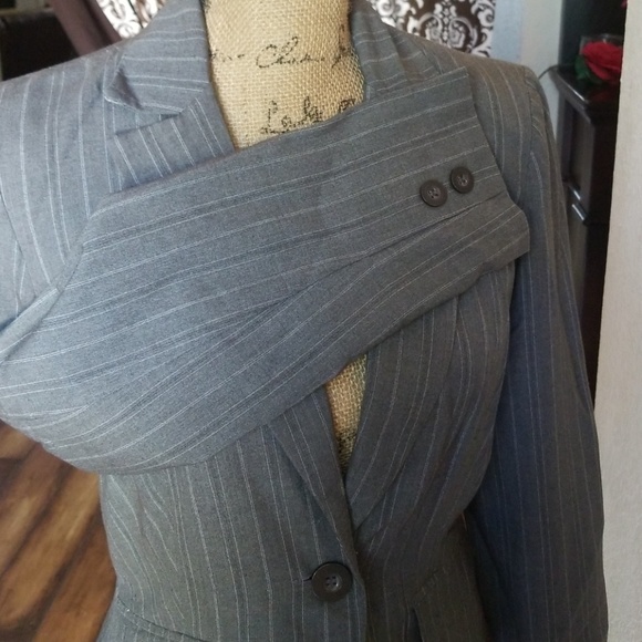 Pin striped jacket - Picture 3 of 4